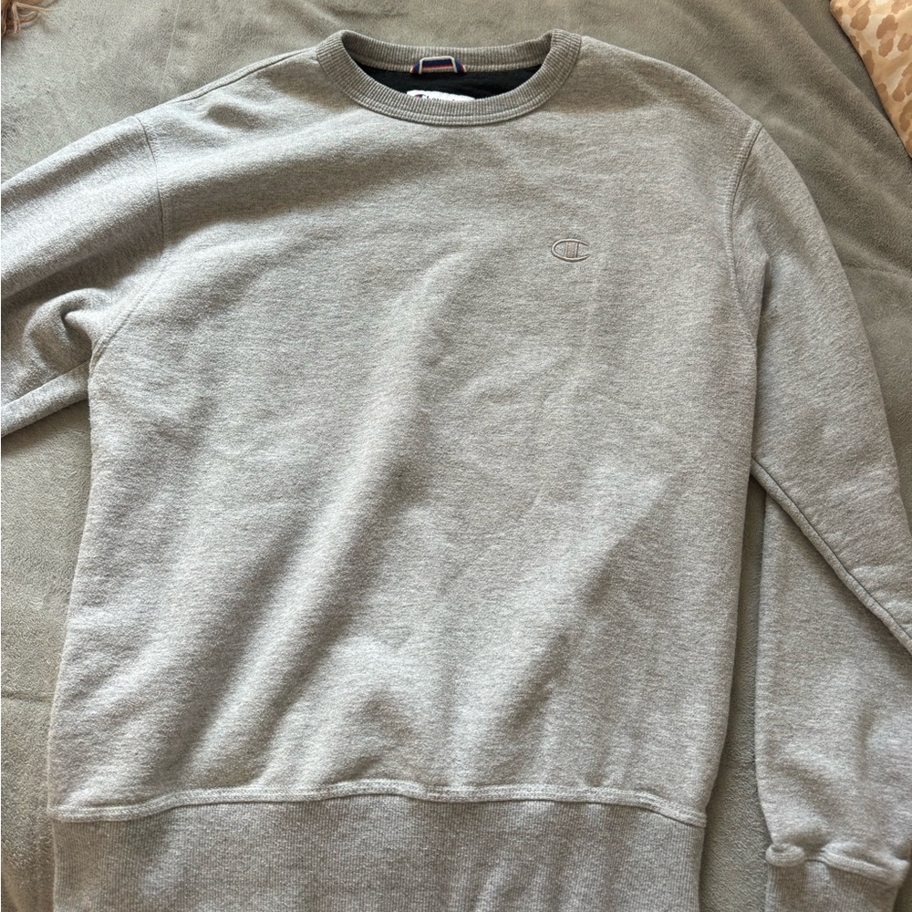 Champion Men's Light Gray Crewneck Sweater